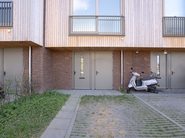 Zwembaan 62, Vlaardingen