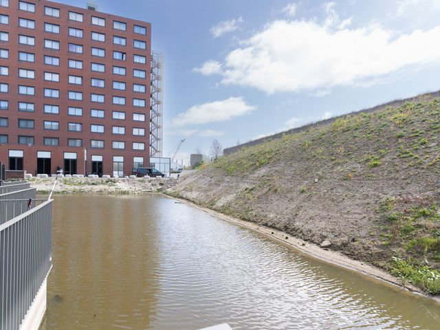 Zwembaan 62, Vlaardingen