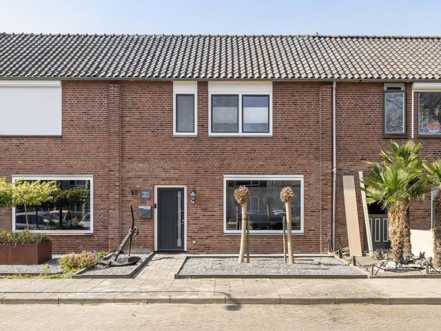 Rozenstraat 14, Sint-Maartensdijk