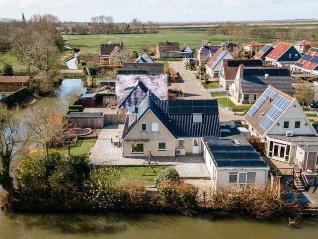 De Gearen 11, Makkum