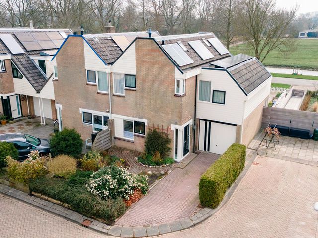 Jonkersfinne 16, Workum