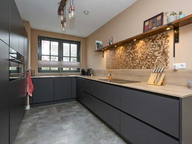 John Miltonlaan 21, Hoofddorp