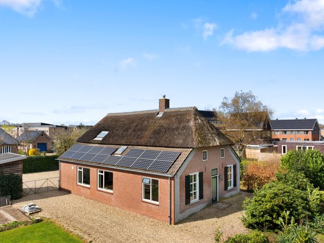 Hoogstraat 10, Ewijk