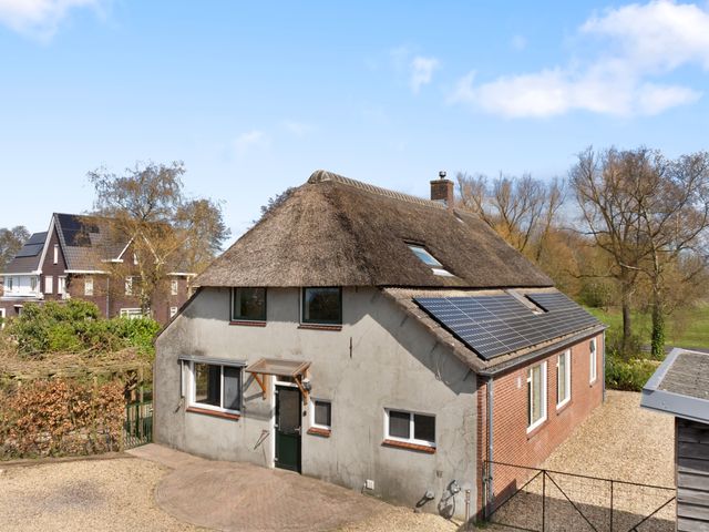 Hoogstraat 10, Ewijk