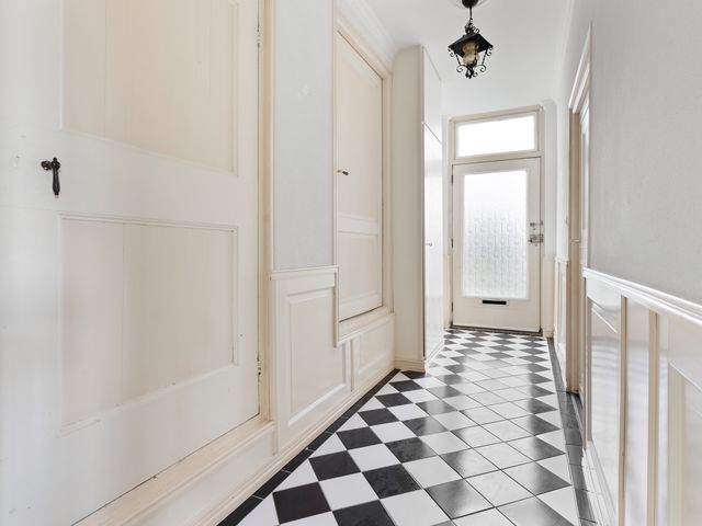 Hoogstraat 10, Ewijk