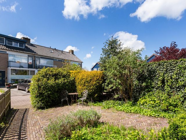 Esdoornstraat 8, Linschoten