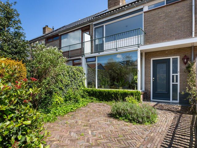 Esdoornstraat 8, Linschoten