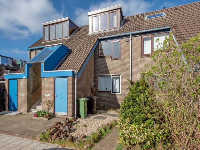 Moerbeigaarde 6, Zoetermeer