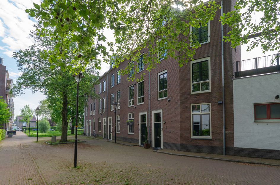 De Beeringen 4