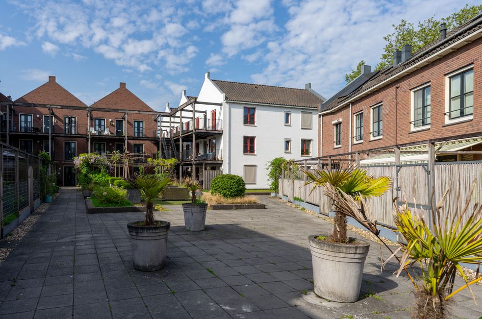 De Beeringen 4