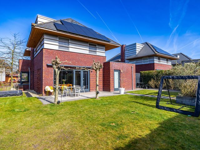 Otto Cluivinglaan 32, Eelderwolde