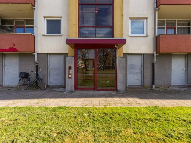 Admiraal de Ruyterweg 41, Zwijndrecht