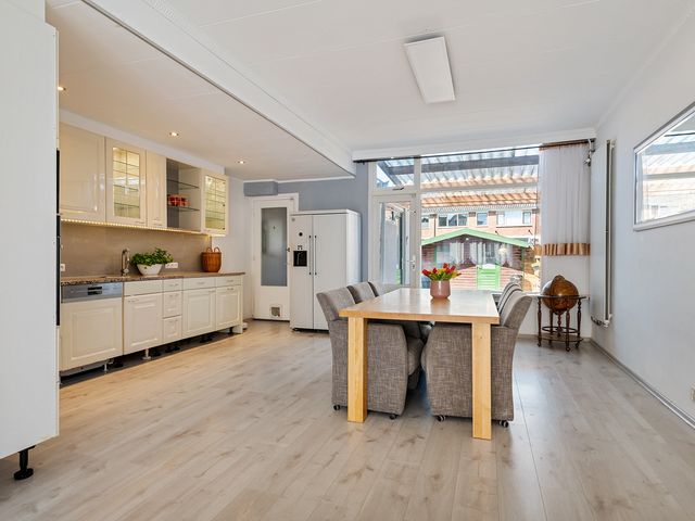 Wijkerstraatweg 261, Velsen-Noord