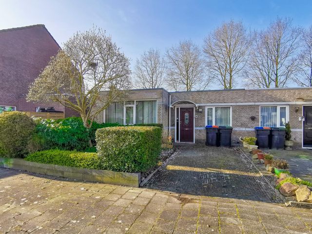 Breskensstraat 32, Tilburg
