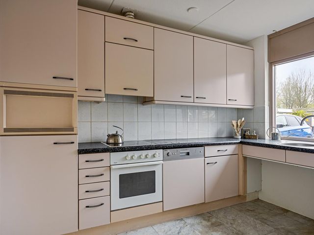 Breskensstraat 32, Tilburg