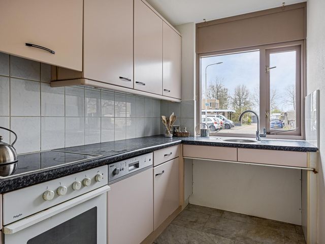 Breskensstraat 32, Tilburg