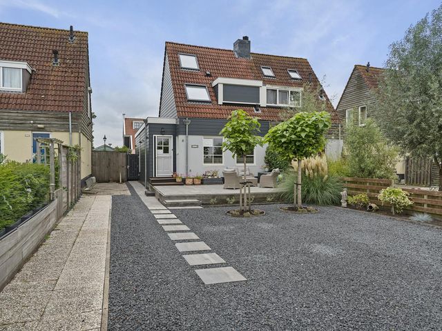 Wagengouw 112, Broek In Waterland