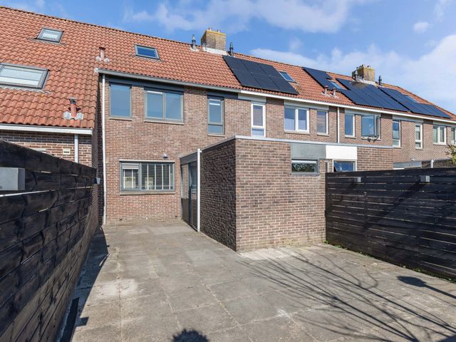 Castor 15, Lemmer