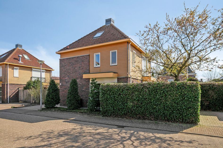Koos Veraartstraat 16