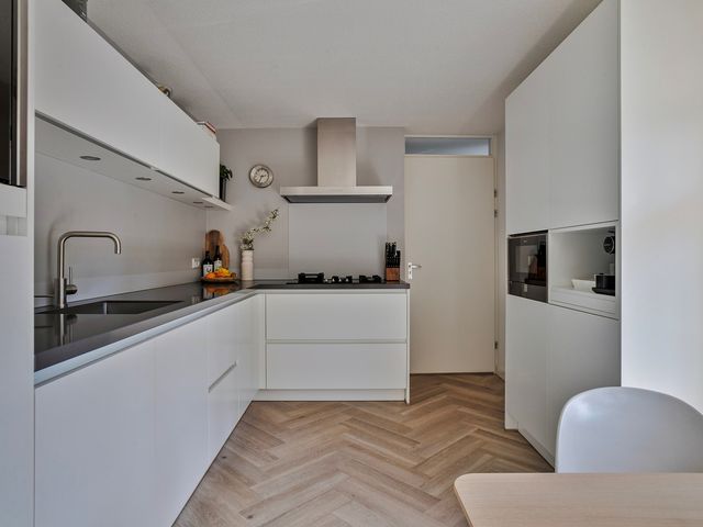 Koos Veraartstraat 16, Steenbergen