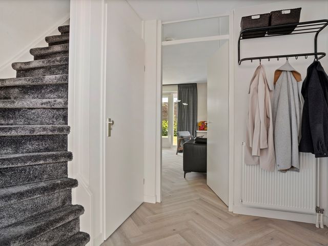 Koos Veraartstraat 16, Steenbergen