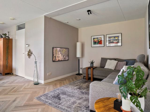 Koos Veraartstraat 16, Steenbergen