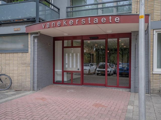 Vanekerstraat 221, Enschede