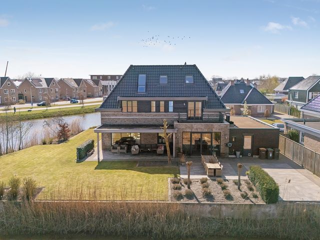 Van Foreestallee 10, Hardenberg