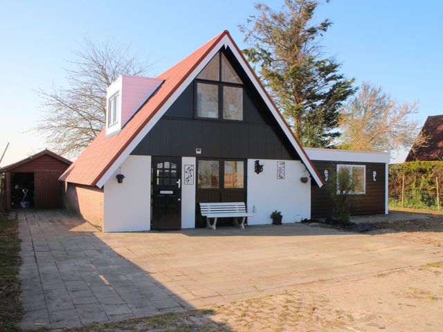Zeedorp 1E, Ossenisse