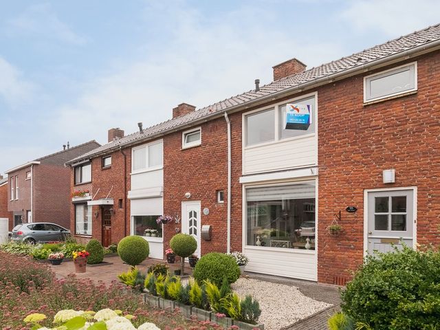 Roombeekstraat 55, Enschede