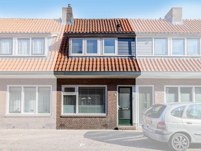 Celzusterenstraat 8, Amersfoort