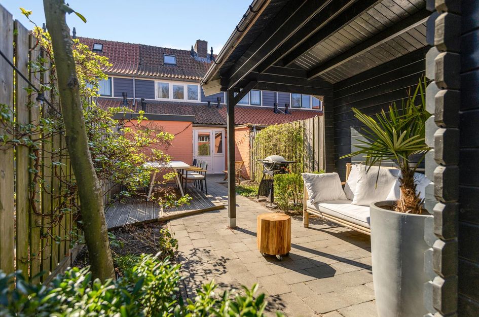 Celzusterenstraat 8