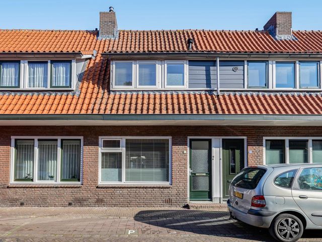 Celzusterenstraat 8, Amersfoort