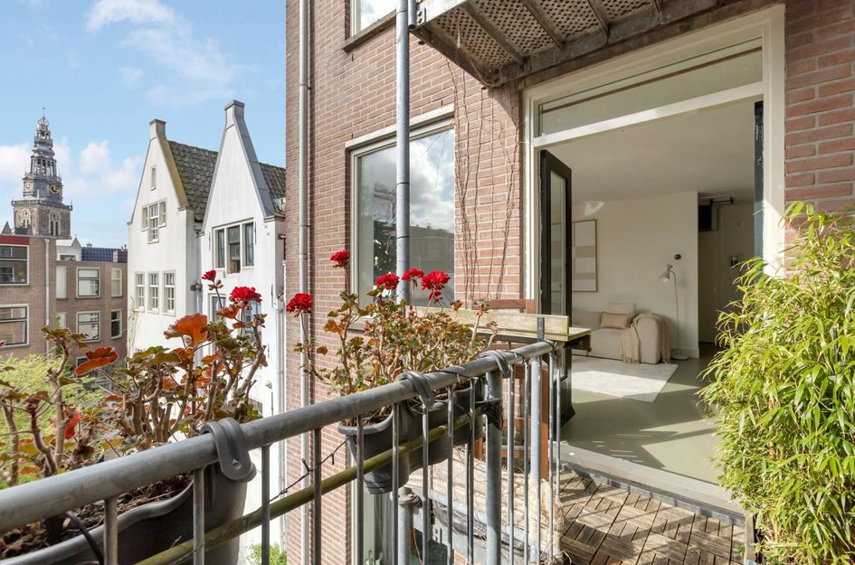 Oudezijds Armsteeg 4F