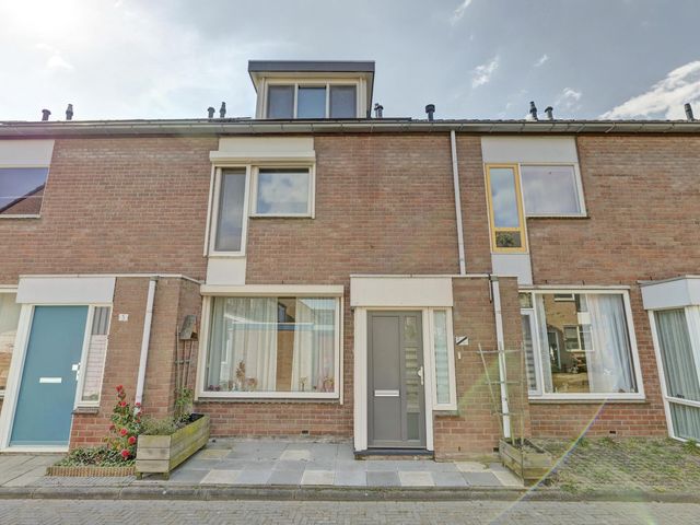 De Gasperistraat 7, Goes