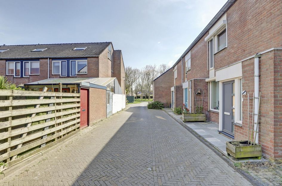 De Gasperistraat 7