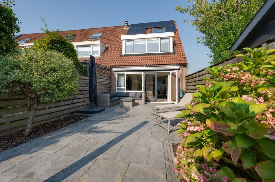 Dovenetelstraat 1