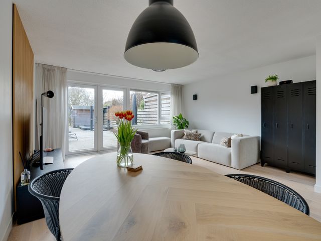 Dovenetelstraat 1, Purmerend