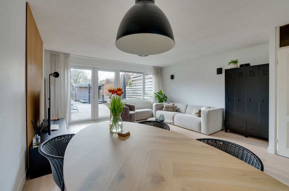 Dovenetelstraat 1