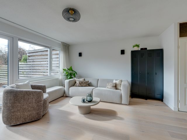 Dovenetelstraat 1, Purmerend