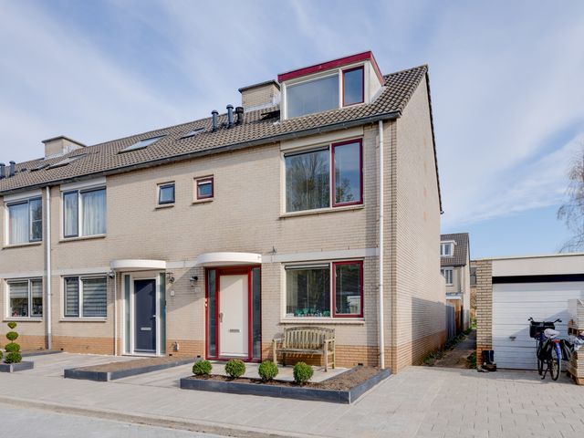 Tjalk 110, Diemen