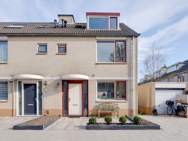 Tjalk 110, Diemen