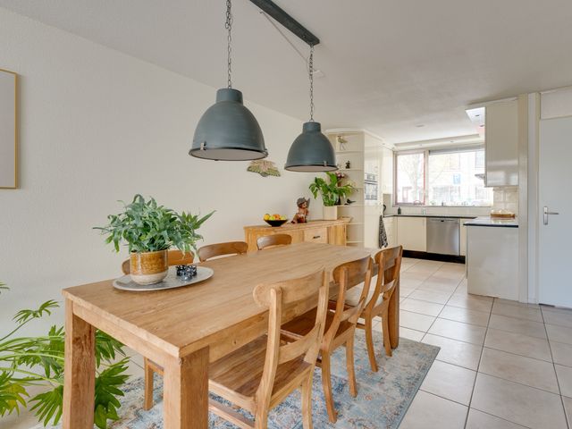 Tjalk 110, Diemen