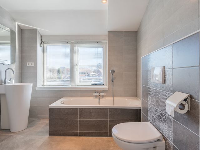 Engelmanstraat 8, Hoofddorp