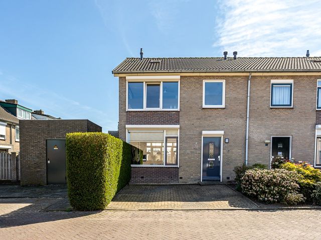 Vogelkersstraat 20, Groesbeek