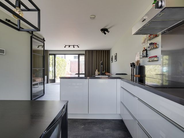 Weegbree 85, 's-Hertogenbosch