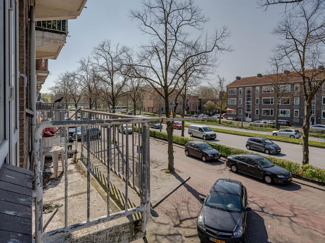 Dorpsweg 180B, Rotterdam