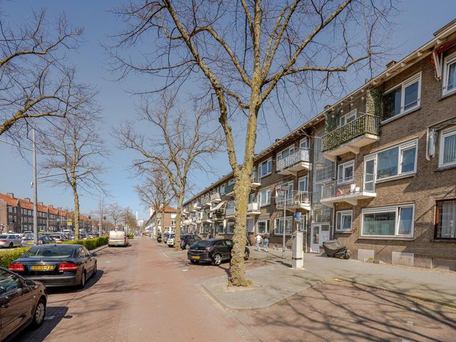 Dorpsweg 180B, Rotterdam