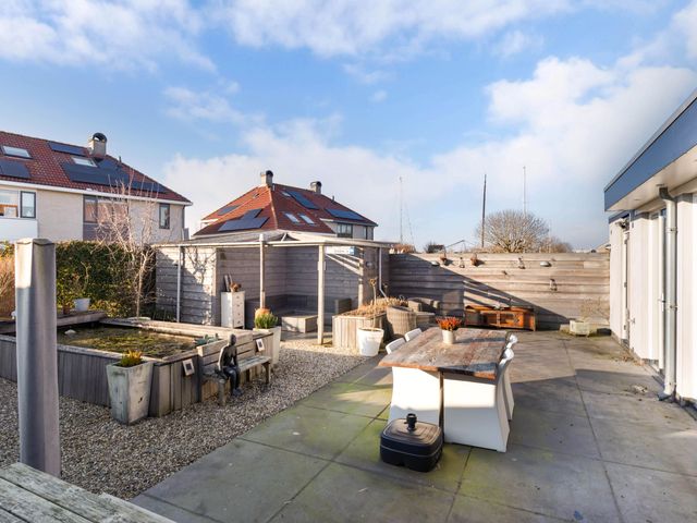 Meerkoet 13, Lemmer