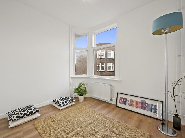 Vlasakkersstraat 135, 'S-Gravenhage